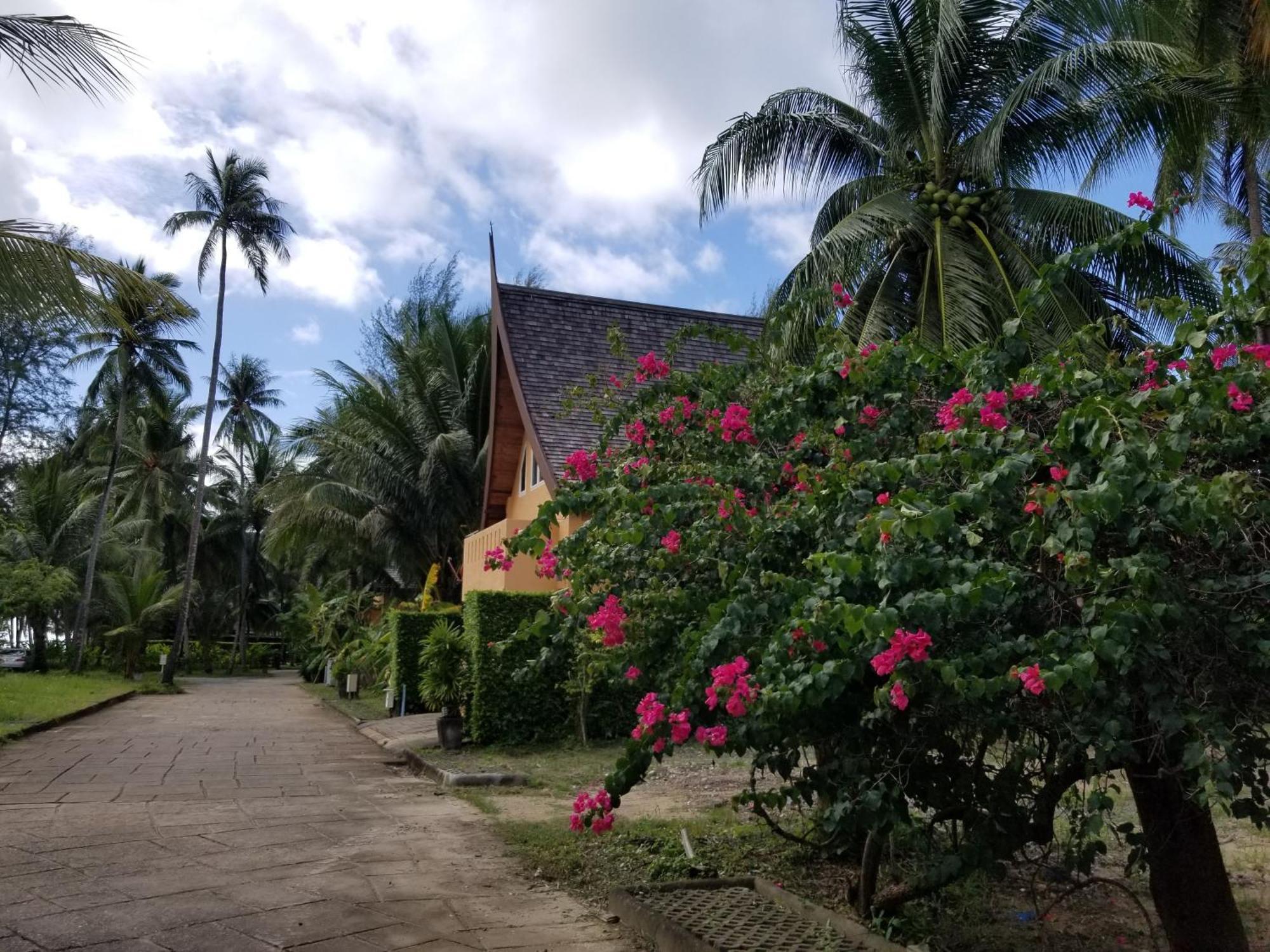 White Dragon Sea View Villa Koh Chang Exteriör bild